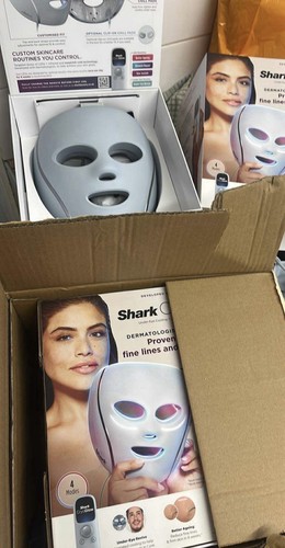 Shark cryoglow led face mask - shark,